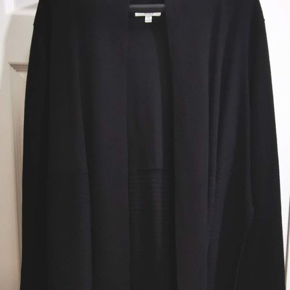 Elegant Black Knit Cardigan (L) - Picture 3 of 11
